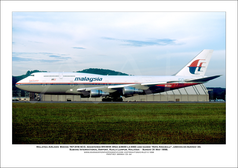 9M-MHK - Malaysia Airlines  Boeing 747-3H6 SCD  (Msn 23600 Ln 650) - 03