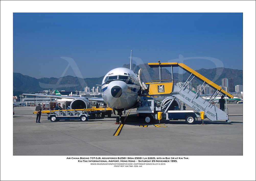 KAI TAK -Air China Boeing 737-3J6 - 006