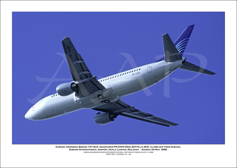 PK-GWM - Garuda Indonesia Boeing 737-4U3  (Msn 25715 Ln 403) - 01