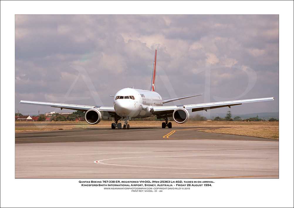 VH-OGL - Qantas  Boeing 767-338 ER  (Msn 25363 Ln 402) - 01